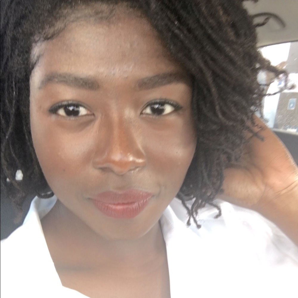 Meet your Posher, Paula
